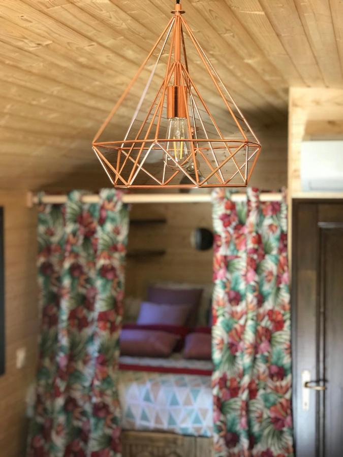 Roulotte De Florette Турет-сюр-Лу Екстериор снимка